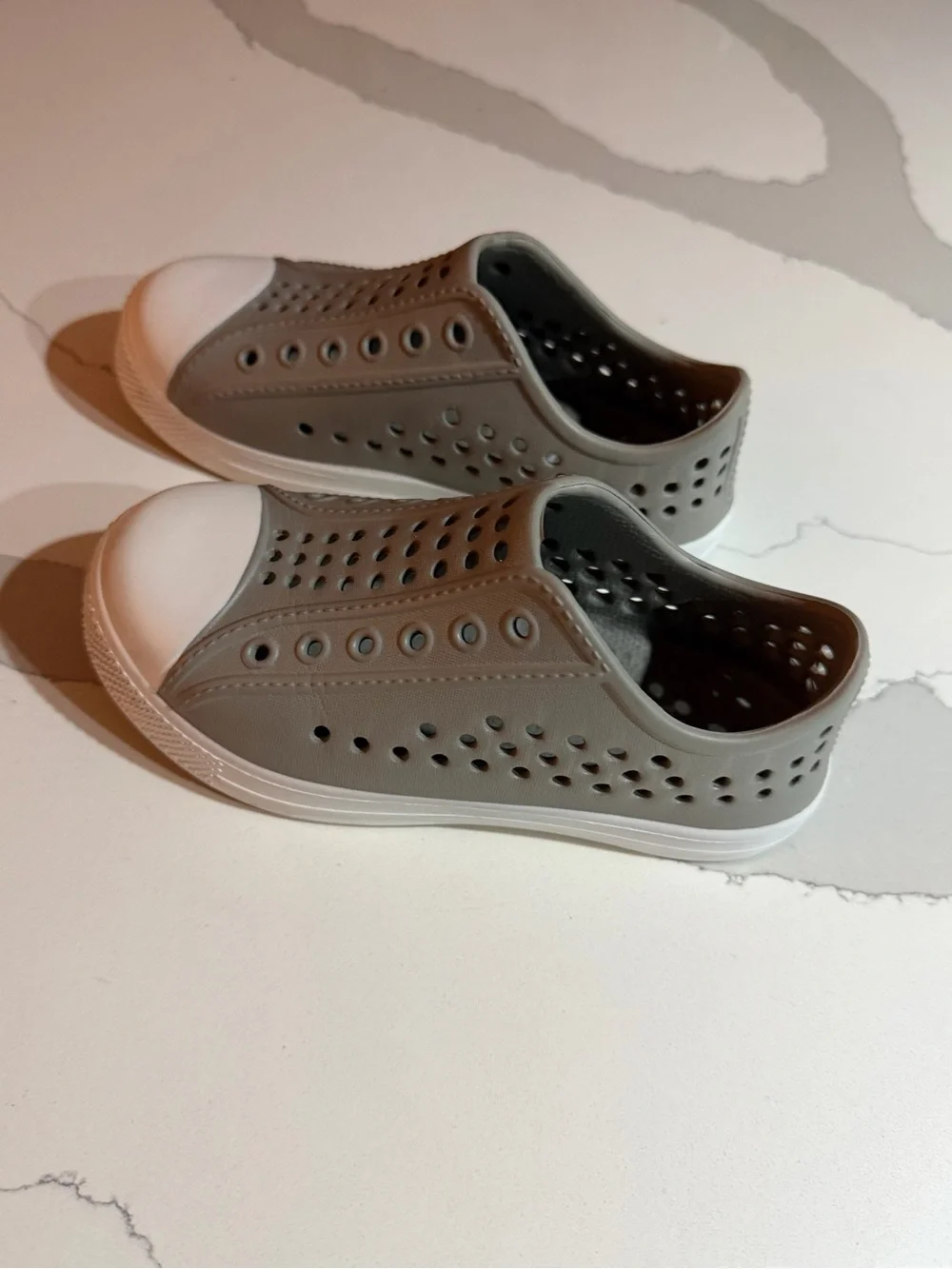 Jumping Beans Kids Gray Slip-On Sneakers Size 10 White Toe Cap